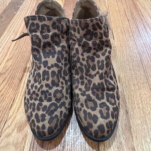 Leopard print ankle boots